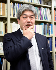 鈴木 一人