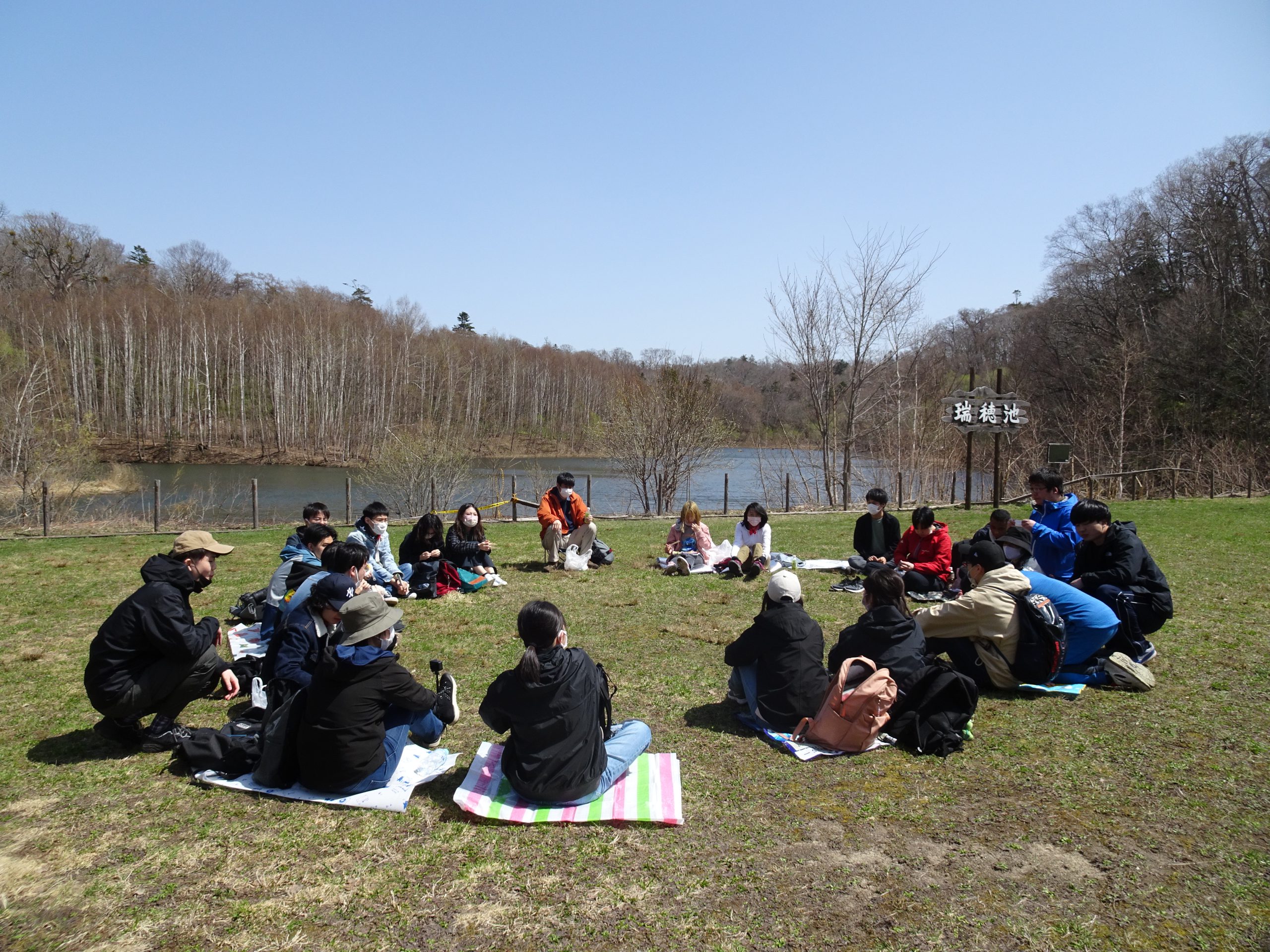 訪問先：　野幌森林公園<br />
関連科目：excursion
